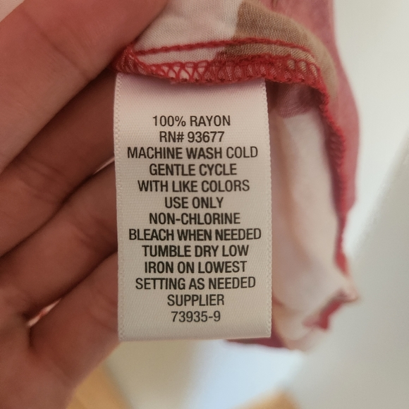 Liz Claiborne Short Sleeve Top - Picture 3 of 6